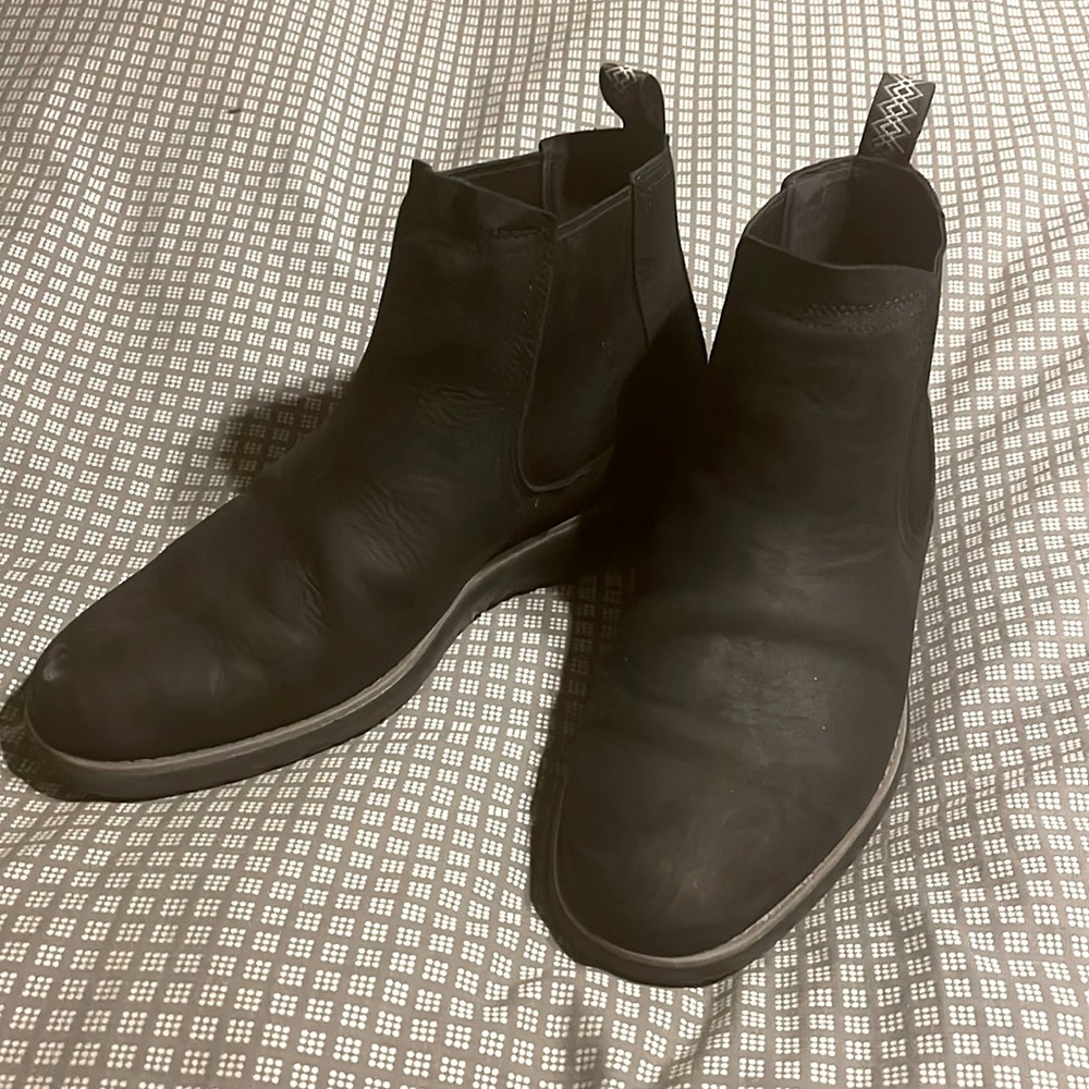 Chelsea boots by Ugg